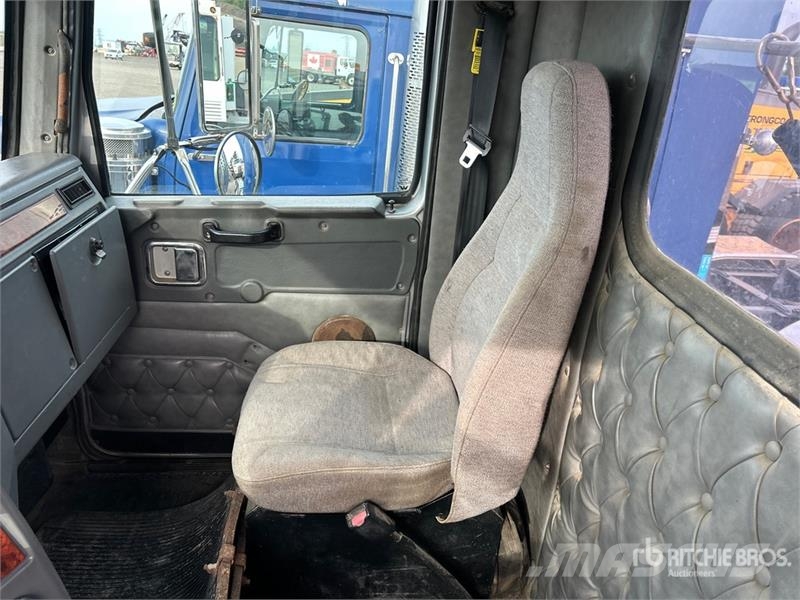 Western Star 4900 6x4 T/A Day Cab Truck Tractor Влекачи
