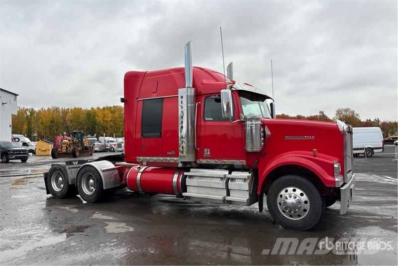 Western Star 4900 6x4 T/A Sleeper Truck Tractor Camiones tractor