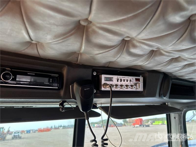 Western Star 4900 6x4 T/A Day Cab Truck Tractor Влекачи