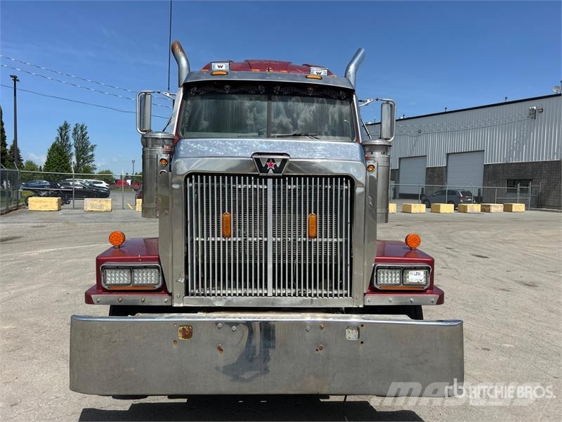 Western Star 4900 6x4 Sleeper Cab and Chassis Kabine i unutrašnjost