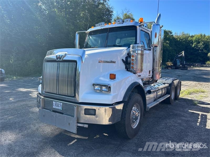 Western Star 4900 6x4 T/A Day Cab Truck Tractor Влекачи