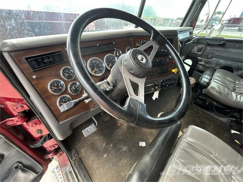 Western Star 4900 6x4 Sleeper Cab and Chassis Kabine i unutrašnjost