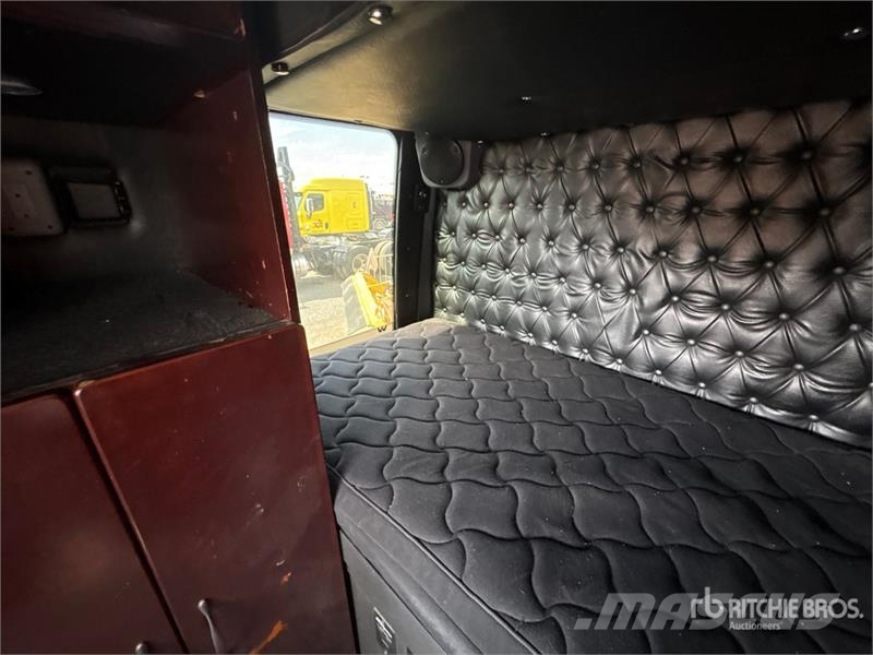 Western Star 4900 6x4 T/A Sleeper Truck Tractor Trækkere