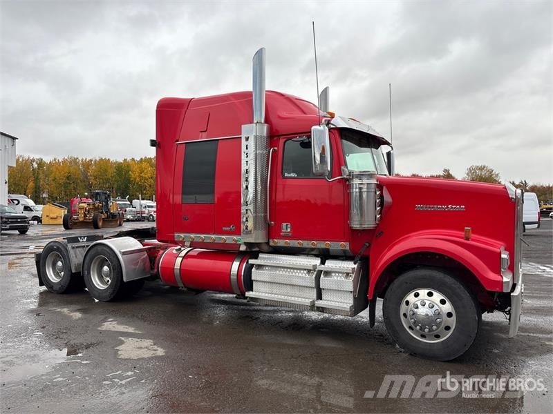 Western Star 4900 6x4 T/A Sleeper Truck Tractor Седельные тягачи