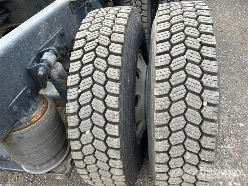 Western Star 4900 6x4 T/A Day Cab Truck Tractor Влекачи