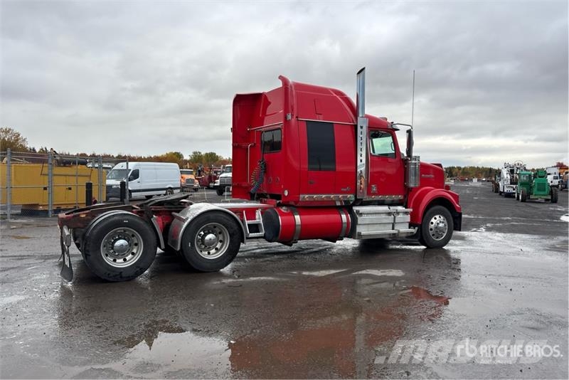 Western Star 4900 6x4 T/A Sleeper Truck Tractor Camiones tractor