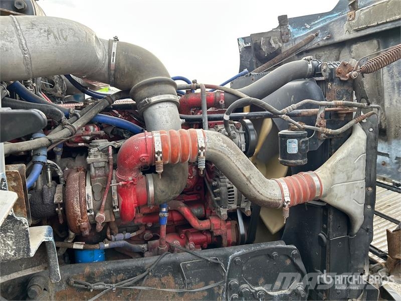 Western Star 4900 6x4 T/A Day Cab Truck Tractor Влекачи