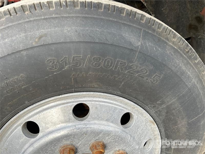 Western Star 4900 6x4 T/A Day Cab Truck Tractor Влекачи