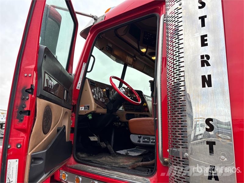 Western Star 4900 6x4 T/A Sleeper Truck Tractor Седельные тягачи