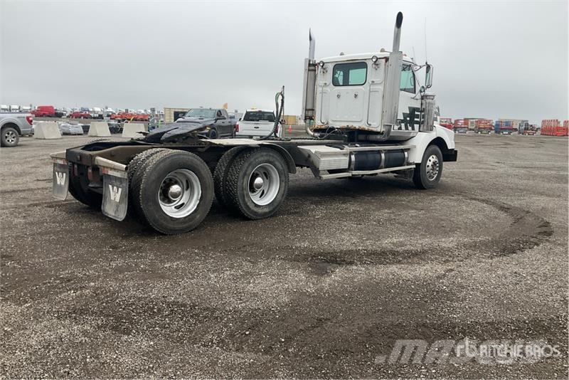 Western Star 4900 6x4 Heavy Haul T/A Day Cab Truck Tractor Vetopöytäautot