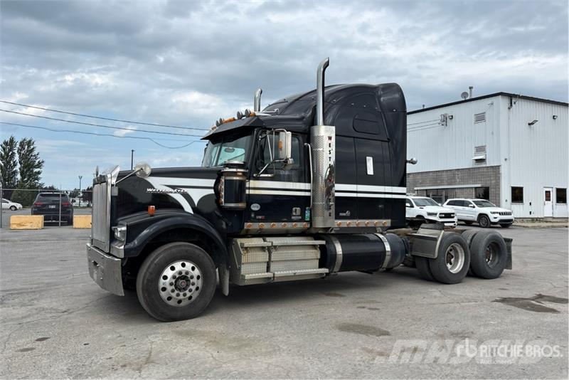 Western Star 4900 6x4 T/A Sleeper Truck Tractor Ciągniki siodłowe