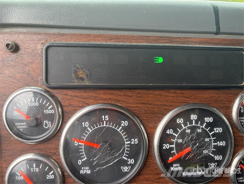 Western Star 4900 6x4 T/A Sleeper Truck Tractor Влекачи
