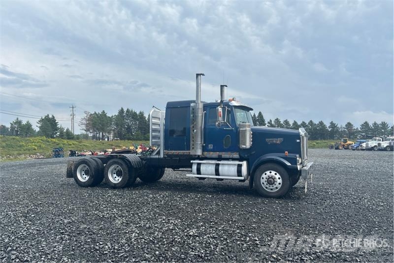 Western Star 4900 6x4 T/A Sleeper Truck Tractor Влекачи