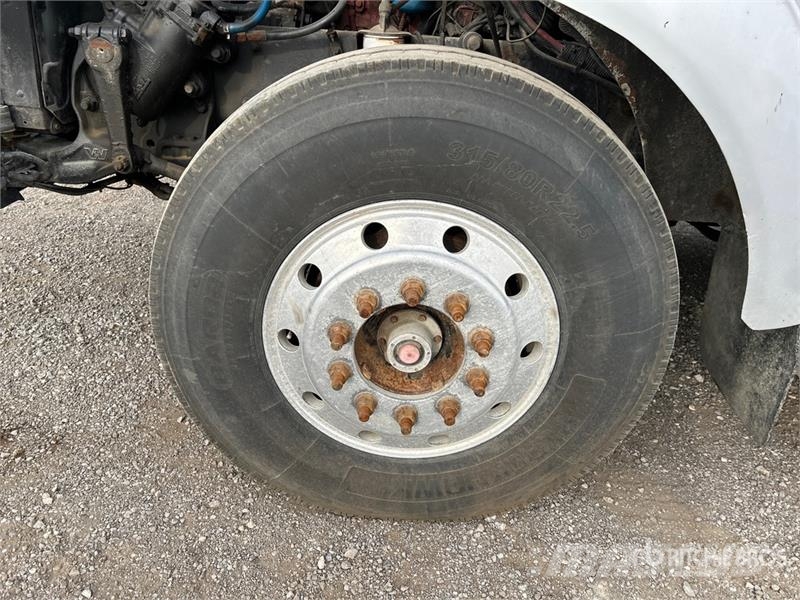 Western Star 4900 6x4 T/A Day Cab Truck Tractor Влекачи