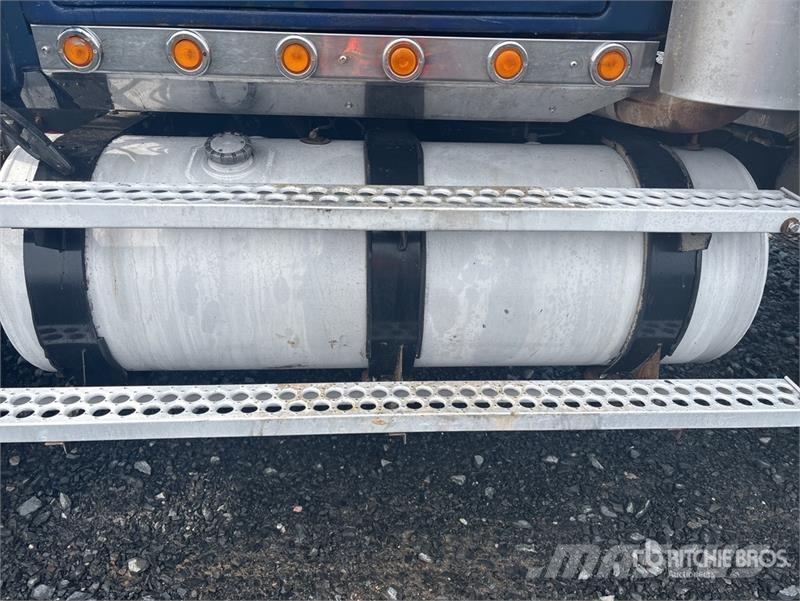 Western Star 4900 6x4 T/A Sleeper Truck Tractor Влекачи