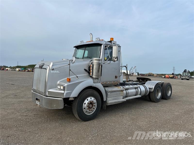 Western Star 4900 6x4 T/A Day Cab Truck Tractor Влекачи