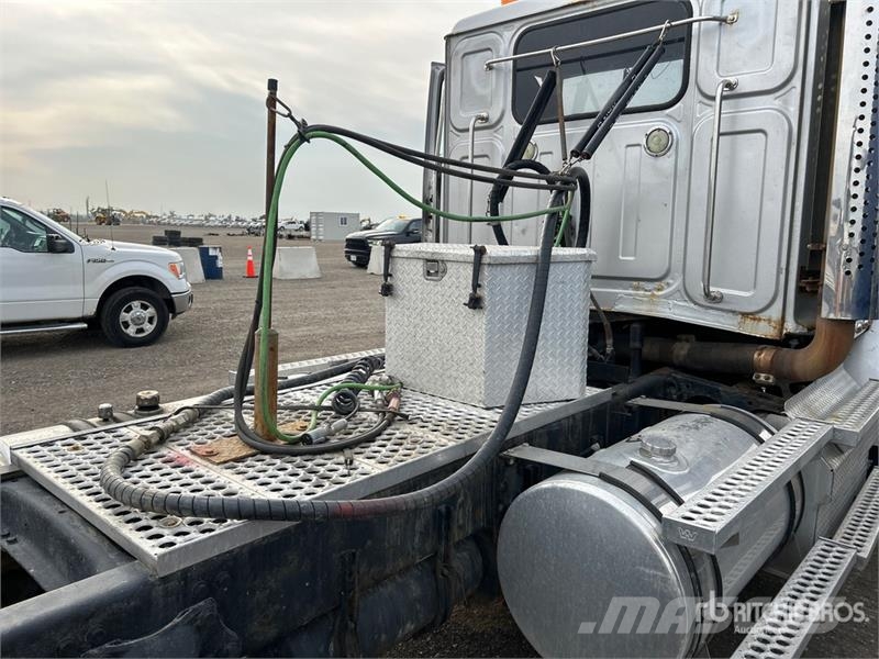 Western Star 4900 6x4 T/A Day Cab Truck Tractor Влекачи