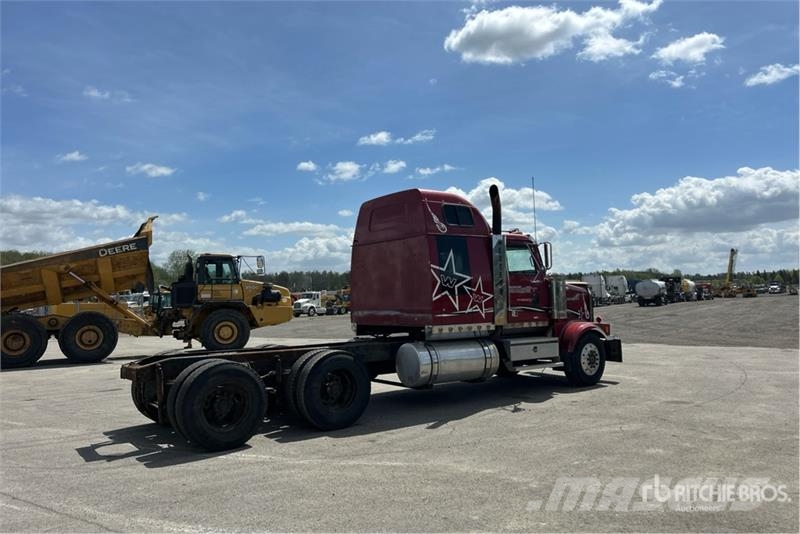 Western Star 4900 6x4 Sleeper Cab and Chassis Kabine i unutrašnjost