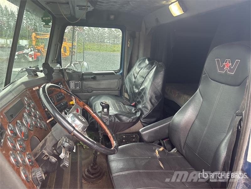 Western Star 4900 6x4 T/A Sleeper Truck Tractor Влекачи
