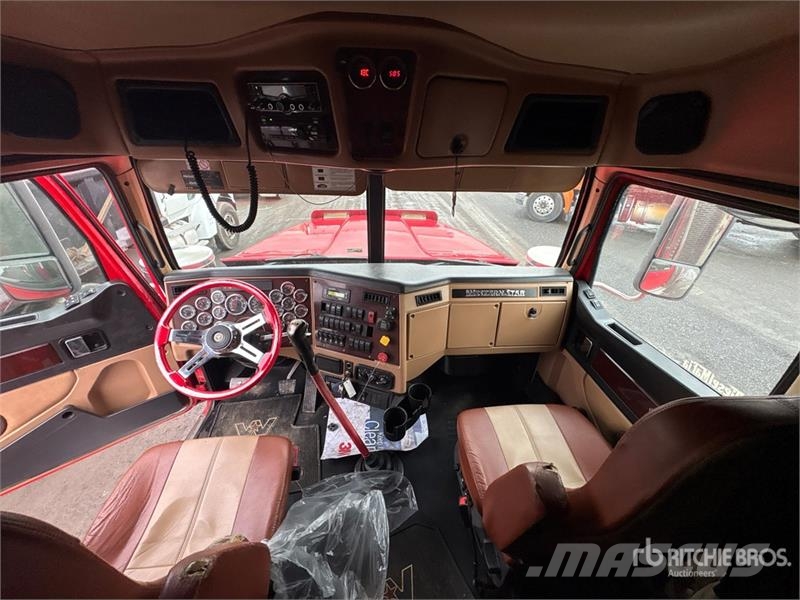 Western Star 4900 6x4 T/A Sleeper Truck Tractor Седельные тягачи