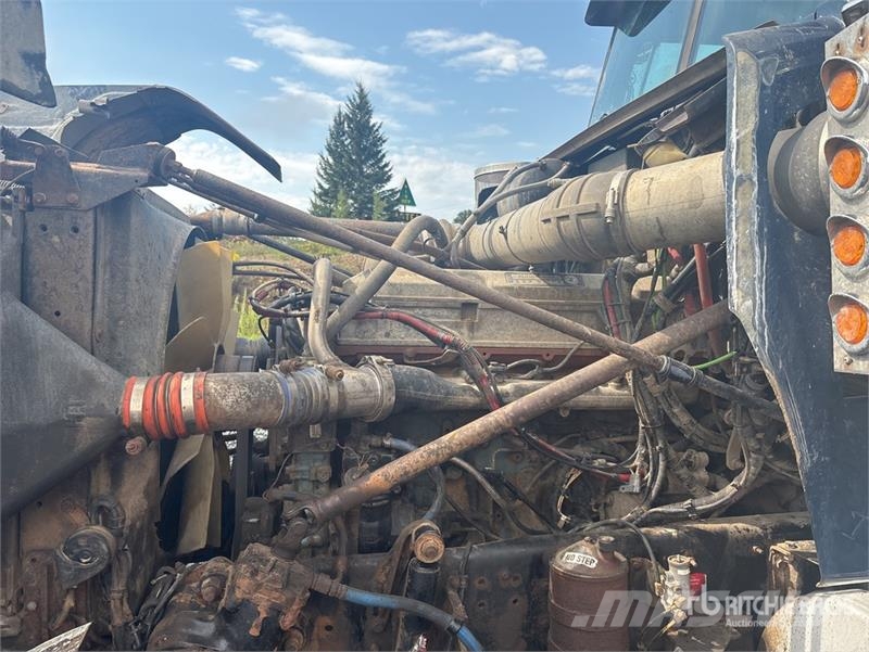 Western Star 4900 6x4 T/A Sleeper Truck Tractor Влекачи