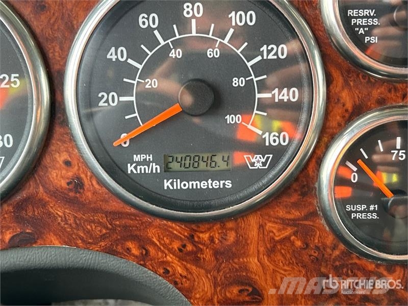 Western Star 4900 6x4 T/A Day Cab Truck Tractor Влекачи
