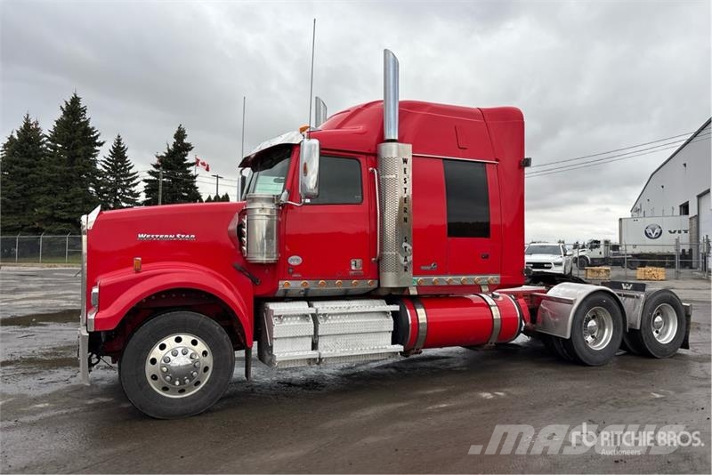 Western Star 4900 6x4 T/A Sleeper Truck Tractor Camiones tractor