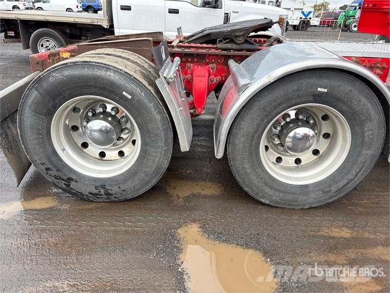 Western Star 4900 6x4 T/A Sleeper Truck Tractor Седельные тягачи
