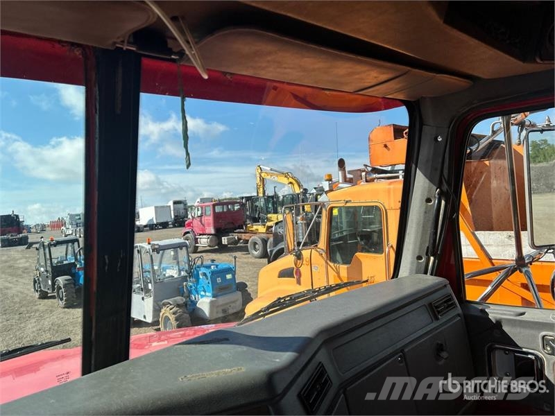 Western Star 4900 8x4 Twin-Steer T/A Dump Truck 덤프 트럭