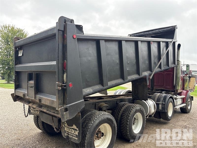 Western Star 4900 8x4 Tri/A Dump Truck Kipper