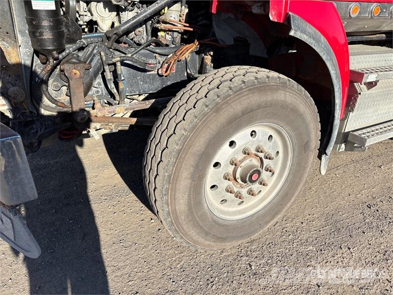 Western Star 4900 8x4 Twin-Steer T/A Dump Truck Camion benne
