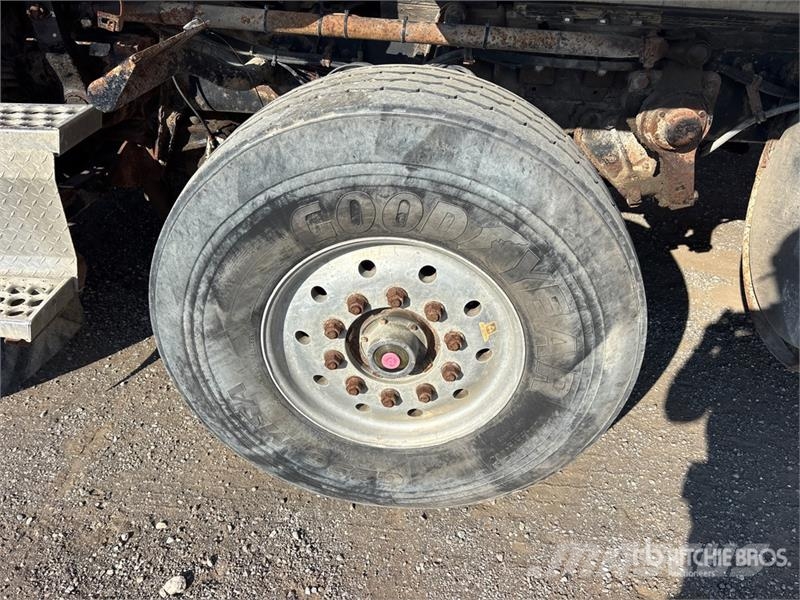 Western Star 4900 8x4 Twin-Steer T/A Dump Truck 덤프 트럭