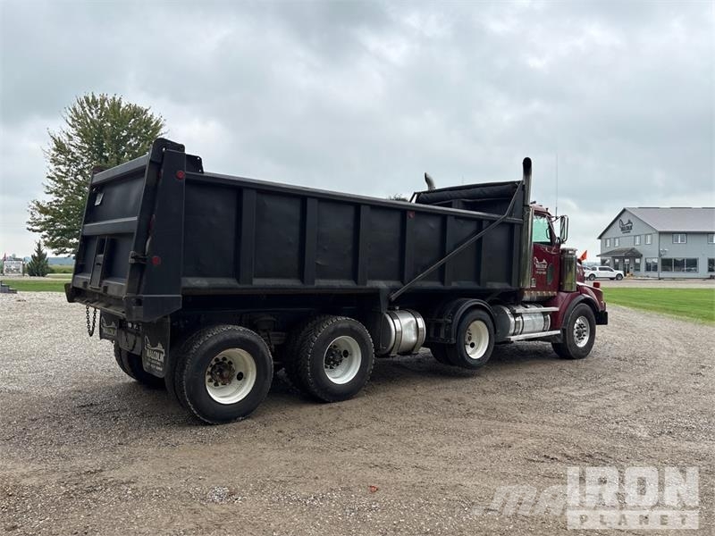 Western Star 4900 8x4 Tri/A Dump Truck Kipper
