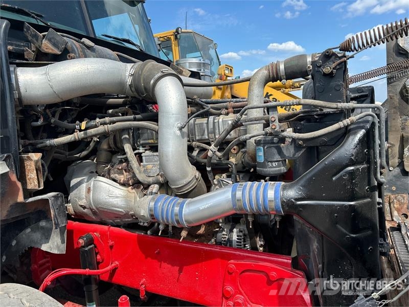 Western Star 4900 8x4 Tri/A Sleeper Truck Tractor Влекачи