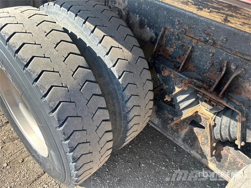 Western Star 4900 8x4 Twin-Steer T/A Dump Truck 덤프 트럭