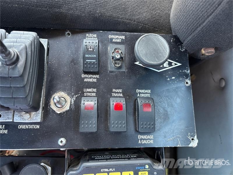 Western Star 4900 8x4 Twin-Steer Snow Plow Truck Municipal / general purpose vehicles