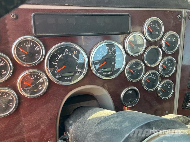 Western Star 4900 8x4 Heavy Haul Tri/A Day Cab Truck Tractor Влекачи