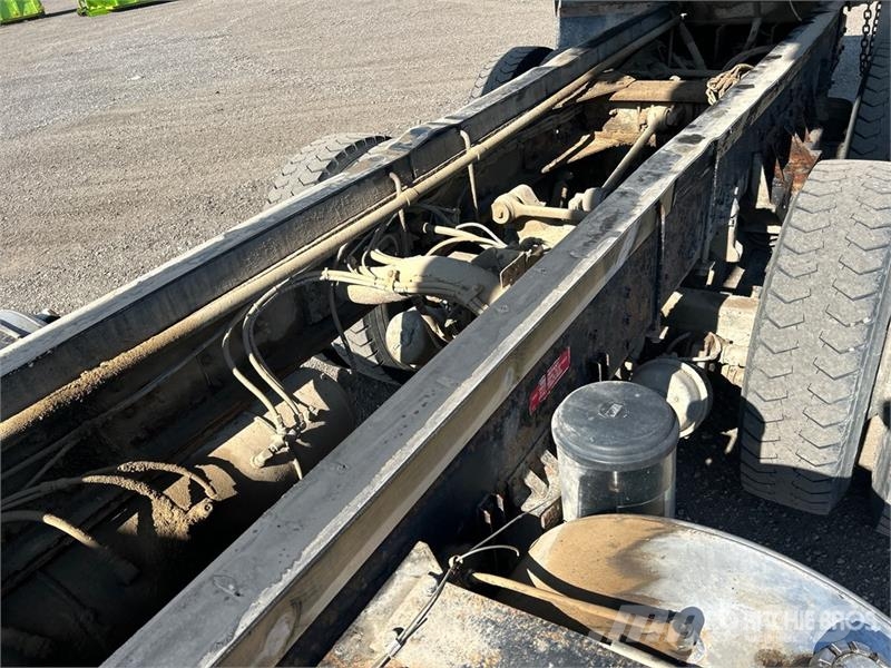 Western Star 4900 8x4 Twin-Steer T/A Dump Truck 덤프 트럭