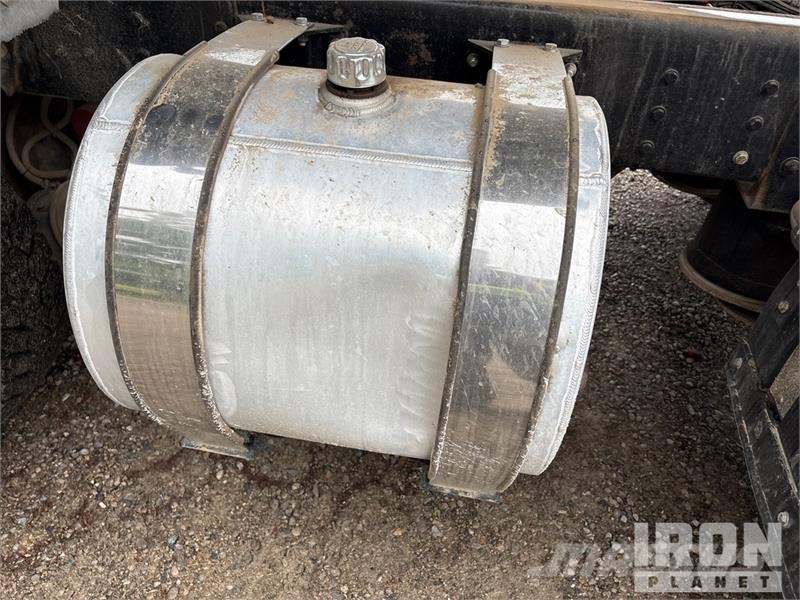 Western Star 4900 8x4 Tri/A Dump Truck Kipper