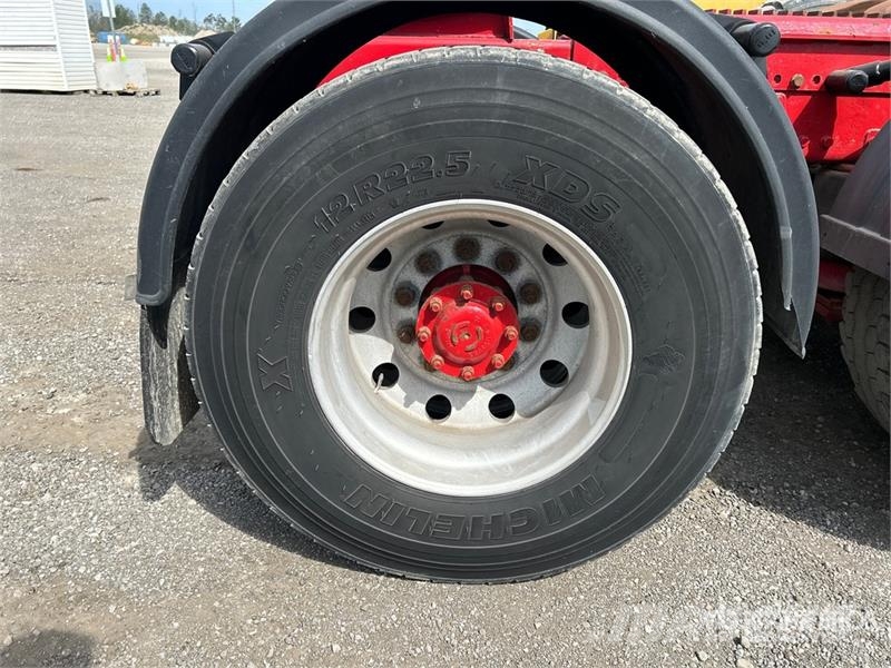 Western Star 4900 8x4 Tri/A Sleeper Truck Tractor Влекачи