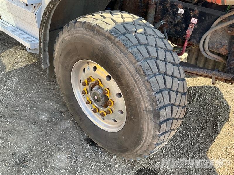 Western Star 4900 8x4 Heavy Haul Tri/A Day Cab Truck Tractor Влекачи
