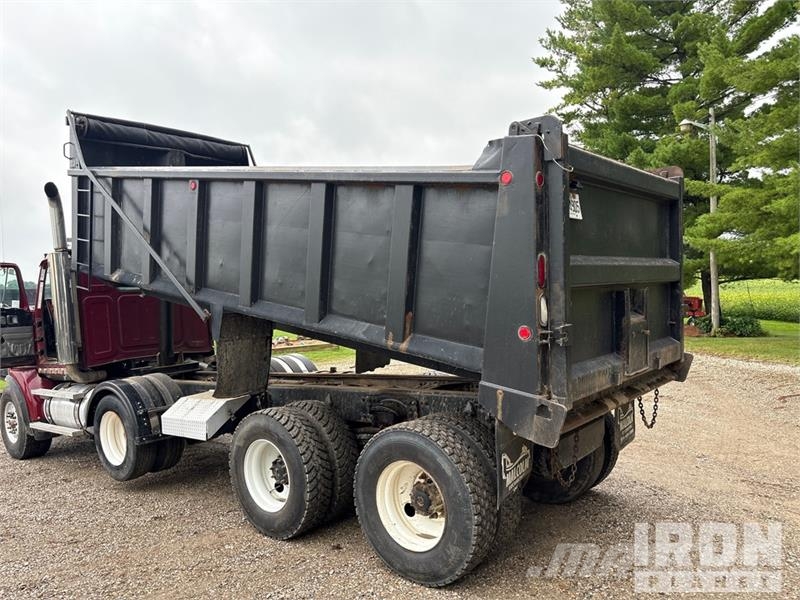Western Star 4900 8x4 Tri/A Dump Truck Kipper