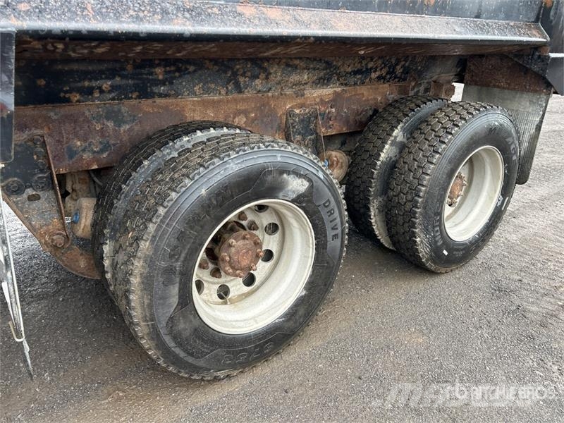Western Star 4900 8x4 Tri/A Dump Truck Kipper