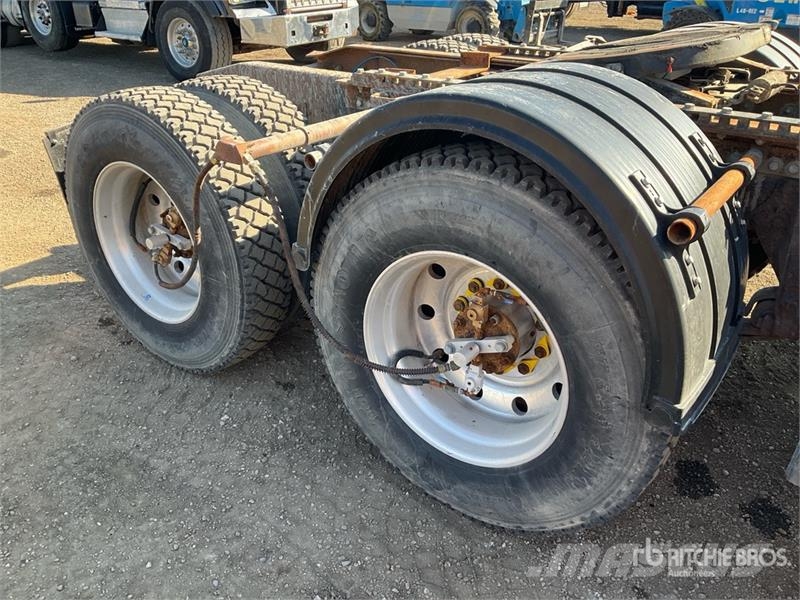 Western Star 4900 8x4 Heavy Haul Tri/A Day Cab Truck Tractor Влекачи