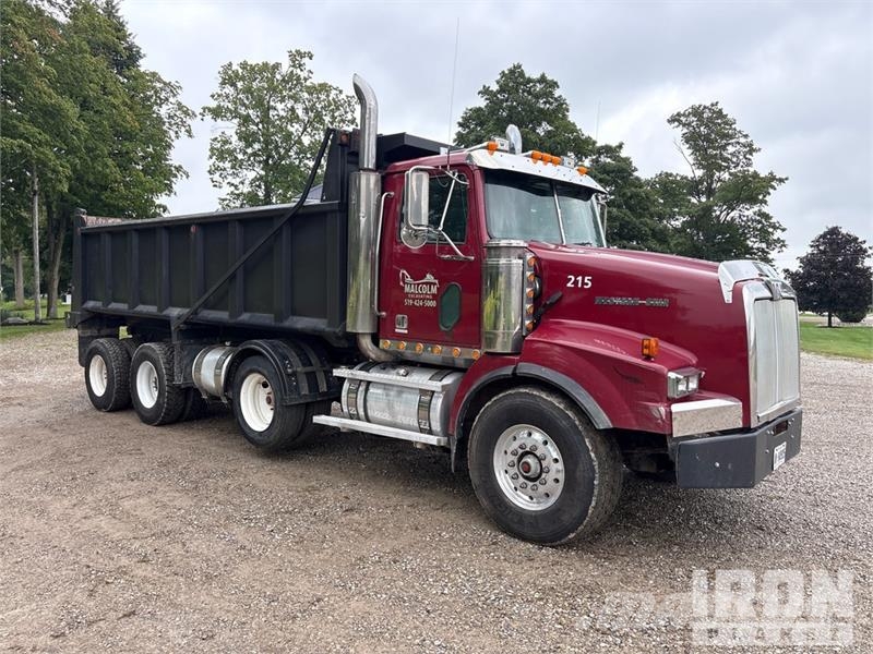 Western Star 4900 8x4 Tri/A Dump Truck Kipper