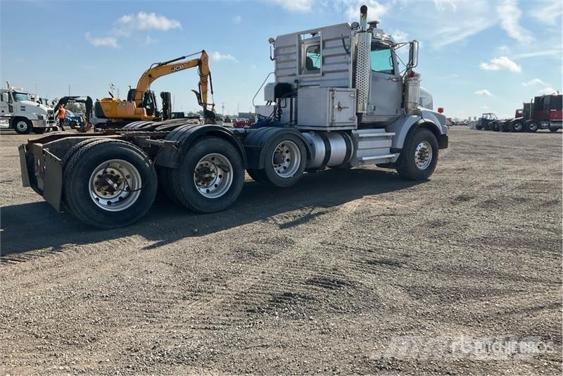 Western Star 4900 8x4 Heavy Haul Tri/A Day Cab Truck Tractor Влекачи