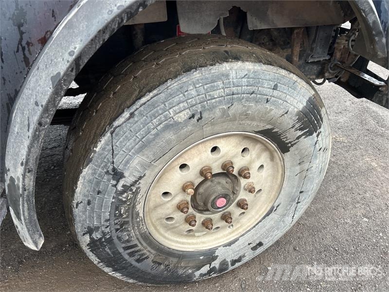 Western Star 4900 8x4 Tri/A Dump Truck Kipper