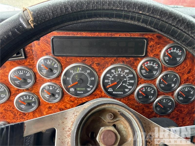 Western Star 4900 8x4 Tri/A Dump Truck Kipper