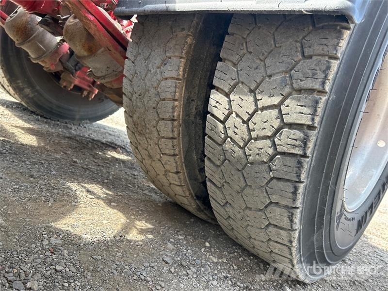 Western Star 4900 8x4 Tri/A Sleeper Truck Tractor Влекачи