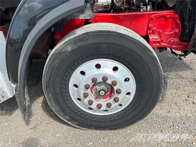 Western Star 4900 8x4 Tri/A Sleeper Truck Tractor Влекачи